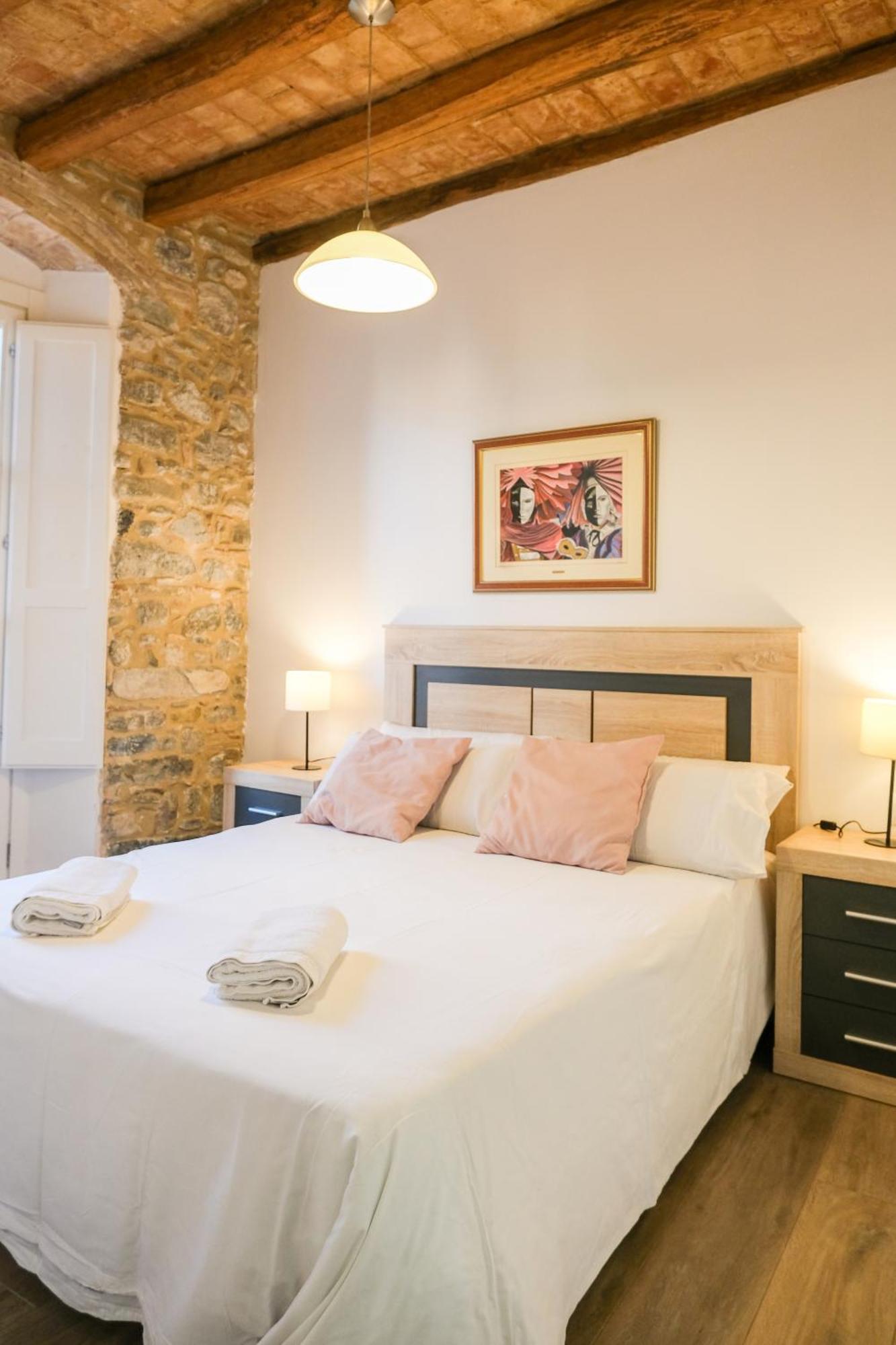 Ganganell Centre Apartamento Con Patio Besalu Exterior photo