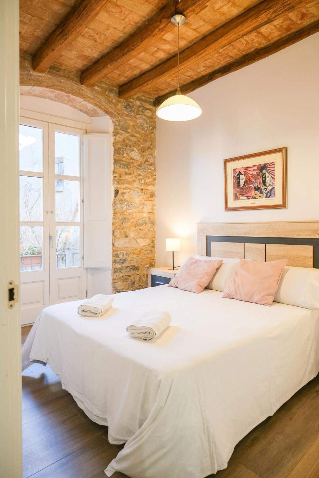 Ganganell Centre Apartamento Con Patio Besalu Exterior photo